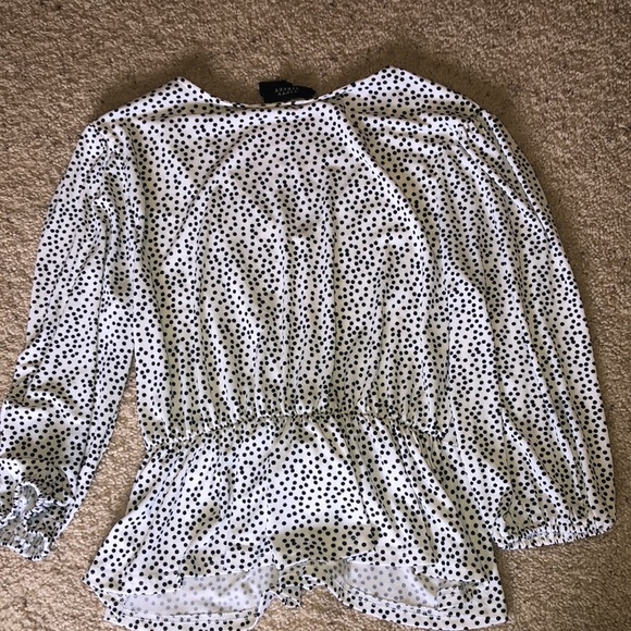 Fifty Street Black and White tie blouse size large - Picture 5 of 5